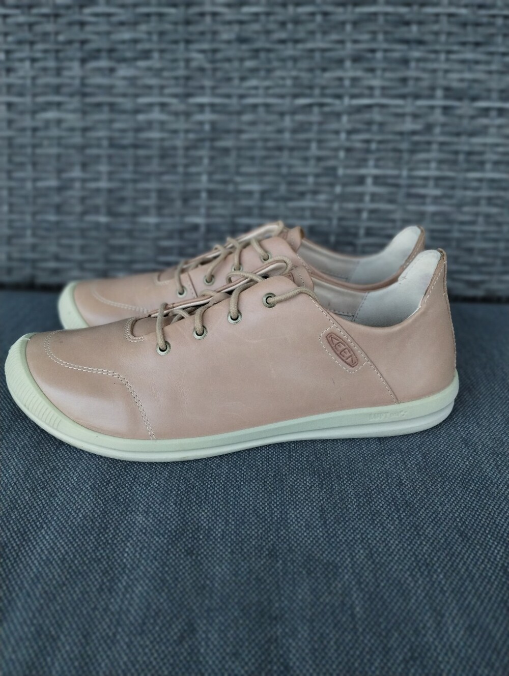 KEEN Women's Leather Lace-Up Sneakers Blush Pink US 10 EU 40.5 Comfort Shoes
